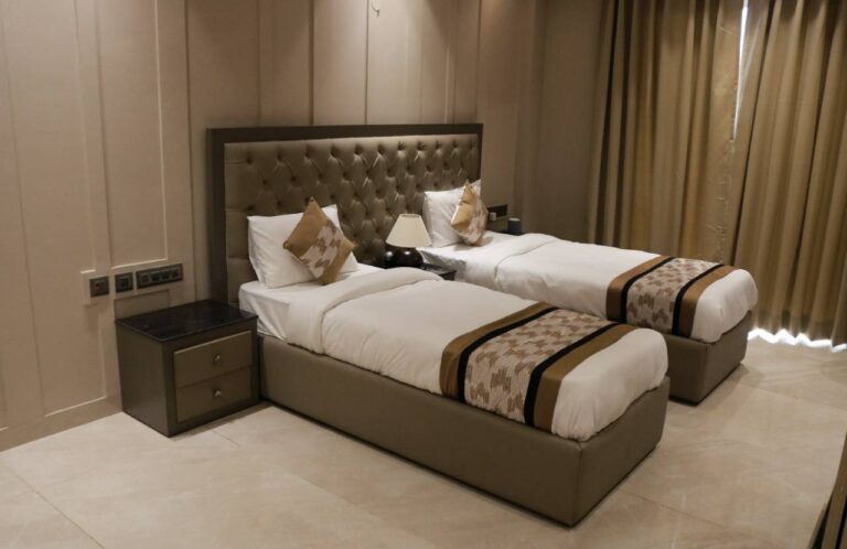 Hotel Near Medanta
