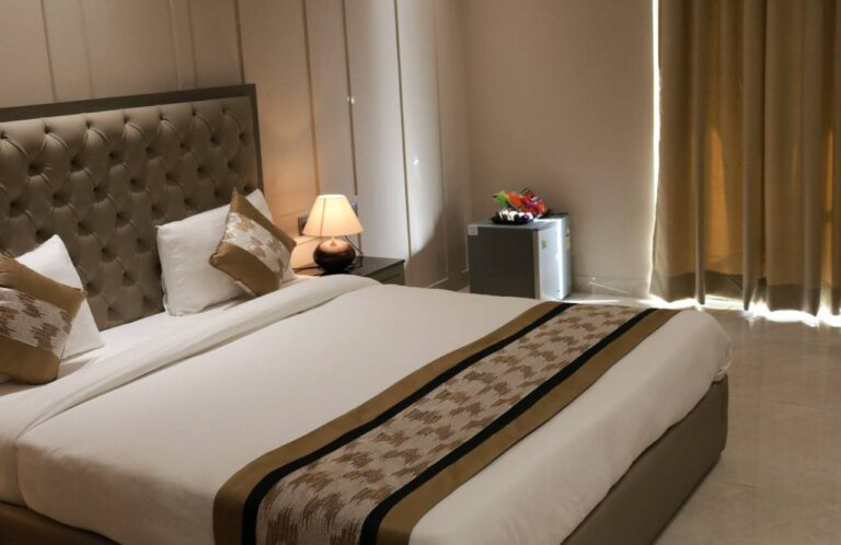 Hotel Near Medanta